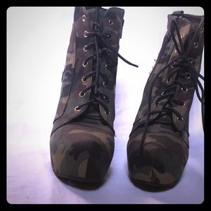 Camouflage Beaded  heels